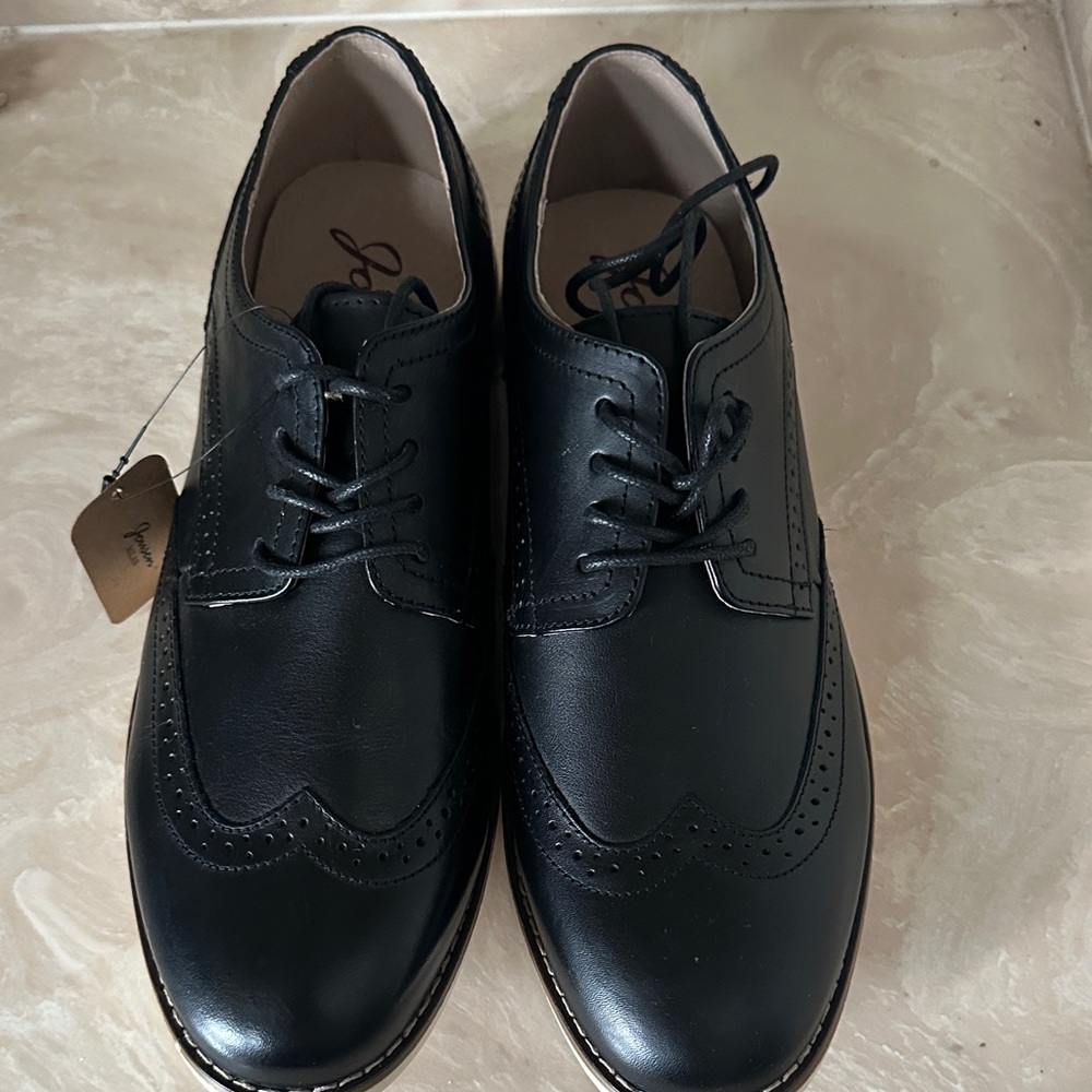 Elegant Black Leather Men's Oxfords